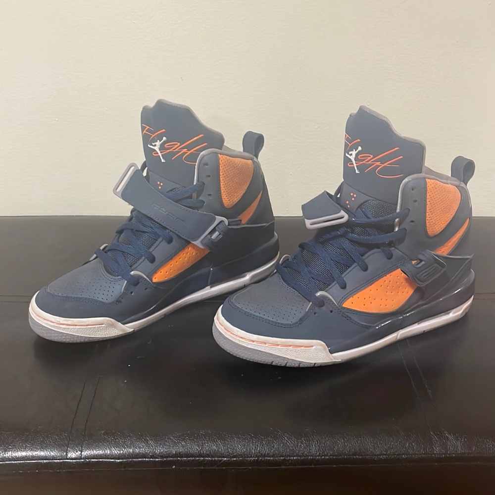 Youth Jordan flight sneakers